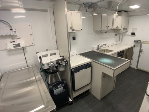 23 Ft Vet Interior Pic_3