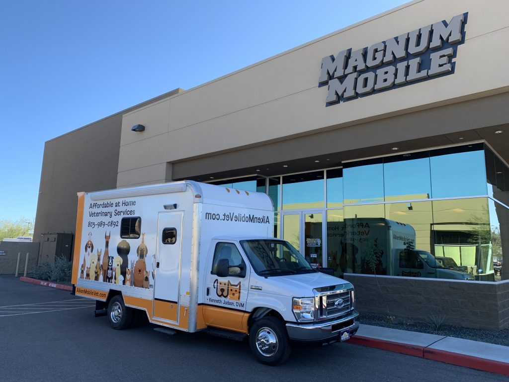 23ft Mobile Veterinary Clinic Exterior 4