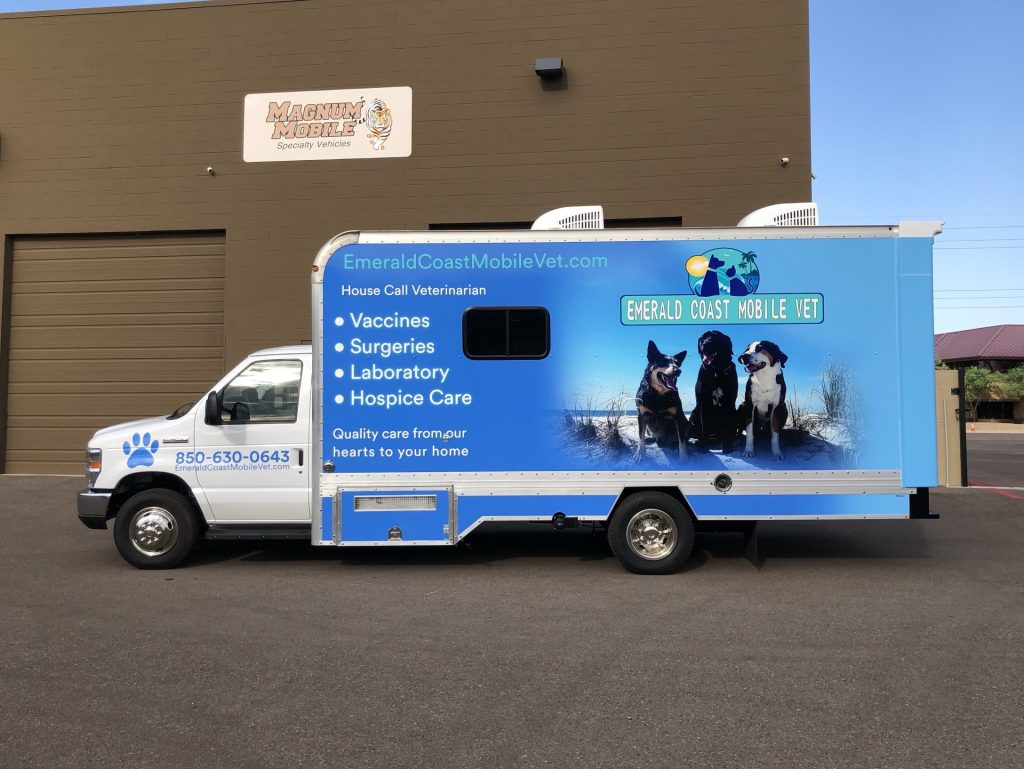 26ft Mobile Veterinary Clinic Exterior 2
