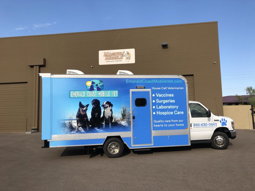 26ft Mobile Veterinary Clinic Exterior 10