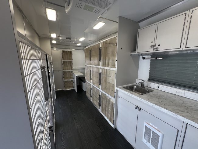 26 Ft Mobile Pet Adoption Unit - Image 2