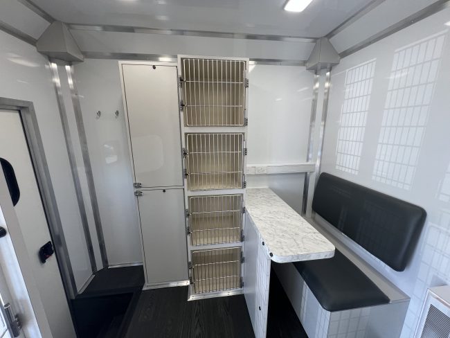 26 Ft Mobile Pet Adoption Unit - Image 5