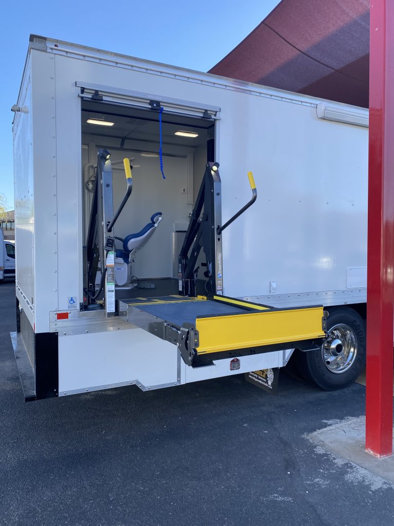 37ft Mobile Dental Clinic Exterior 5