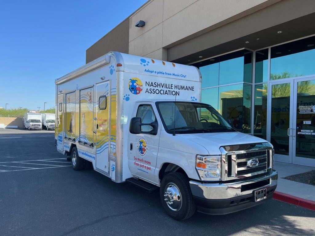 26ft Mobile Adoption Unit Exterior 7