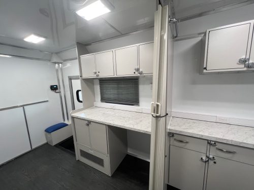 23FtVetInteriorPic_6