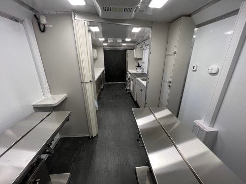 25FtSpayNeuterTrailerInteriorPic_7 25FtSpayNeuterTrailerInteriorPic_7