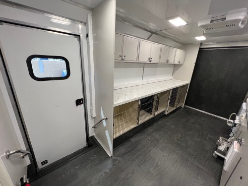 25FtSpayNeuterTrailerInteriorPic_8 25FtSpayNeuterTrailerInteriorPic_8