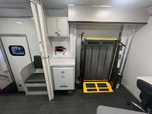 26 Ft Medical Interior with Lift Pic_7 26 Ft Medical Interior with Lift Pic_7