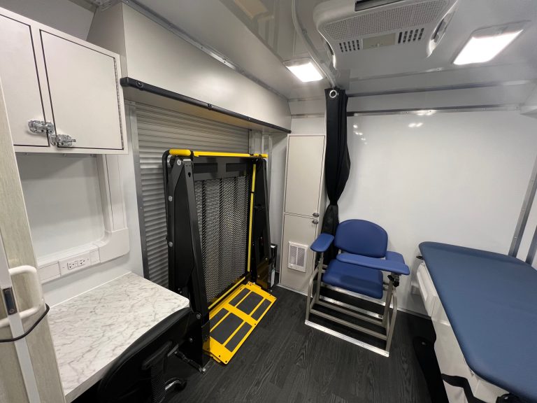 37 Ft Medical Interior with lift pic_7