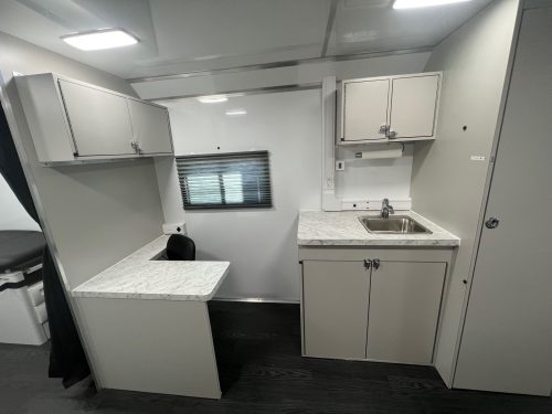 37 Ft Medical Interior without lift Pic_7 37 Ft Medical Interior without lift Pic_7