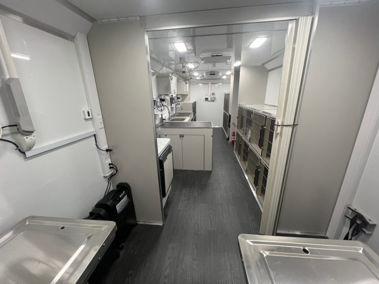 37FtSpayNeuterInteriorPic_1