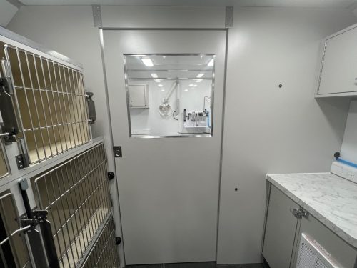 37FtSpayNeuterInteriorPic_9 37FtSpayNeuterInteriorPic_9