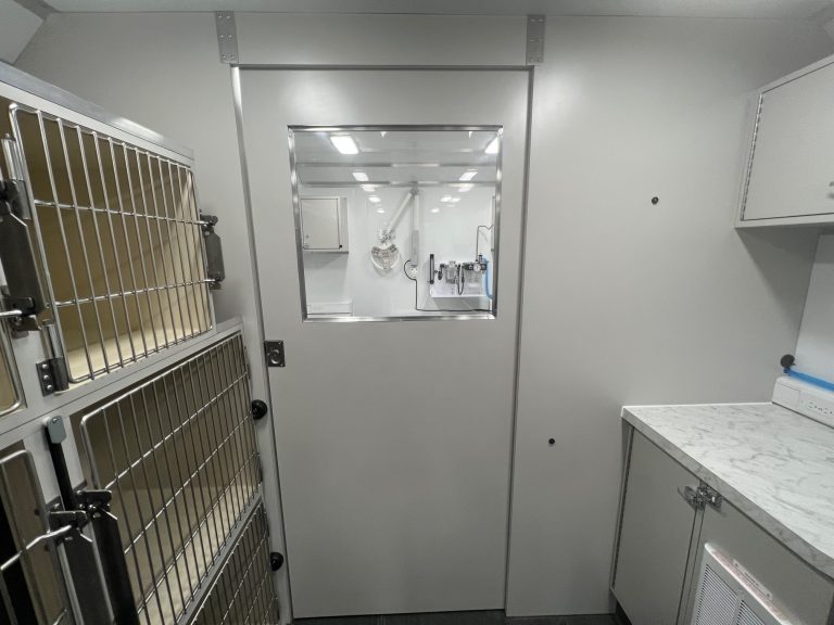 37FtSpayNeuterInteriorPic_9
