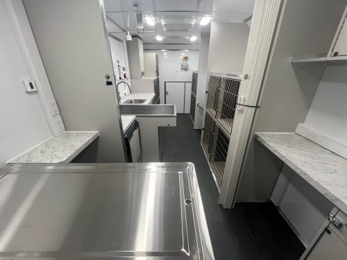 26MobileSpayNeuterInventoryInteriorHallwayTowardsFront_4_2_21_25