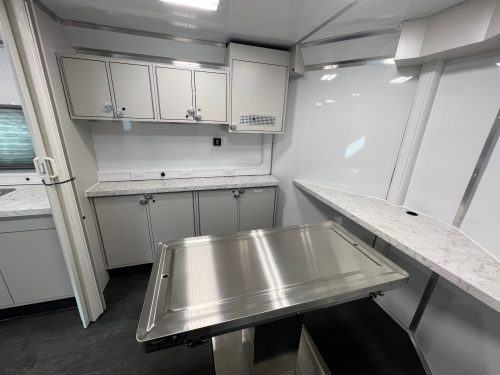 25SpayNeuterTrailerInterior_3_3_11_25