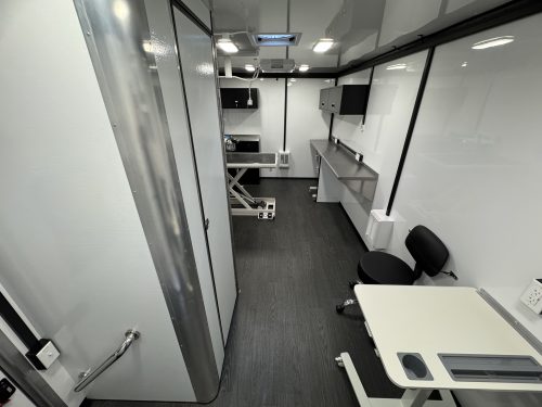26ft Mobile Veterinary Clinic – Pro