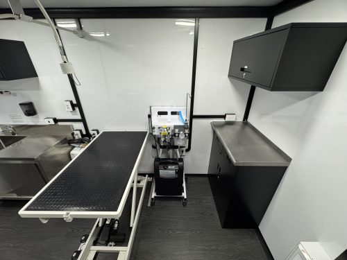 26ft Mobile Veterinary Clinic – Pro