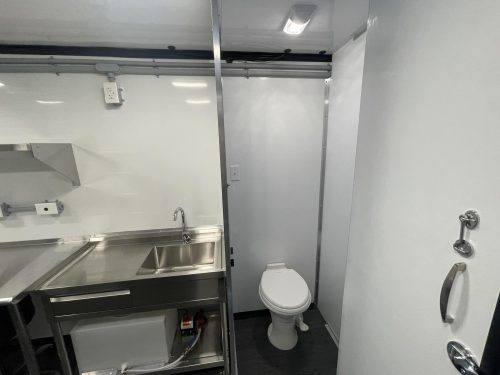 Magnum-Mobile-26ft-Mobile-Contractor-Office-Professional-Series-Bathroom-and-Sink-8