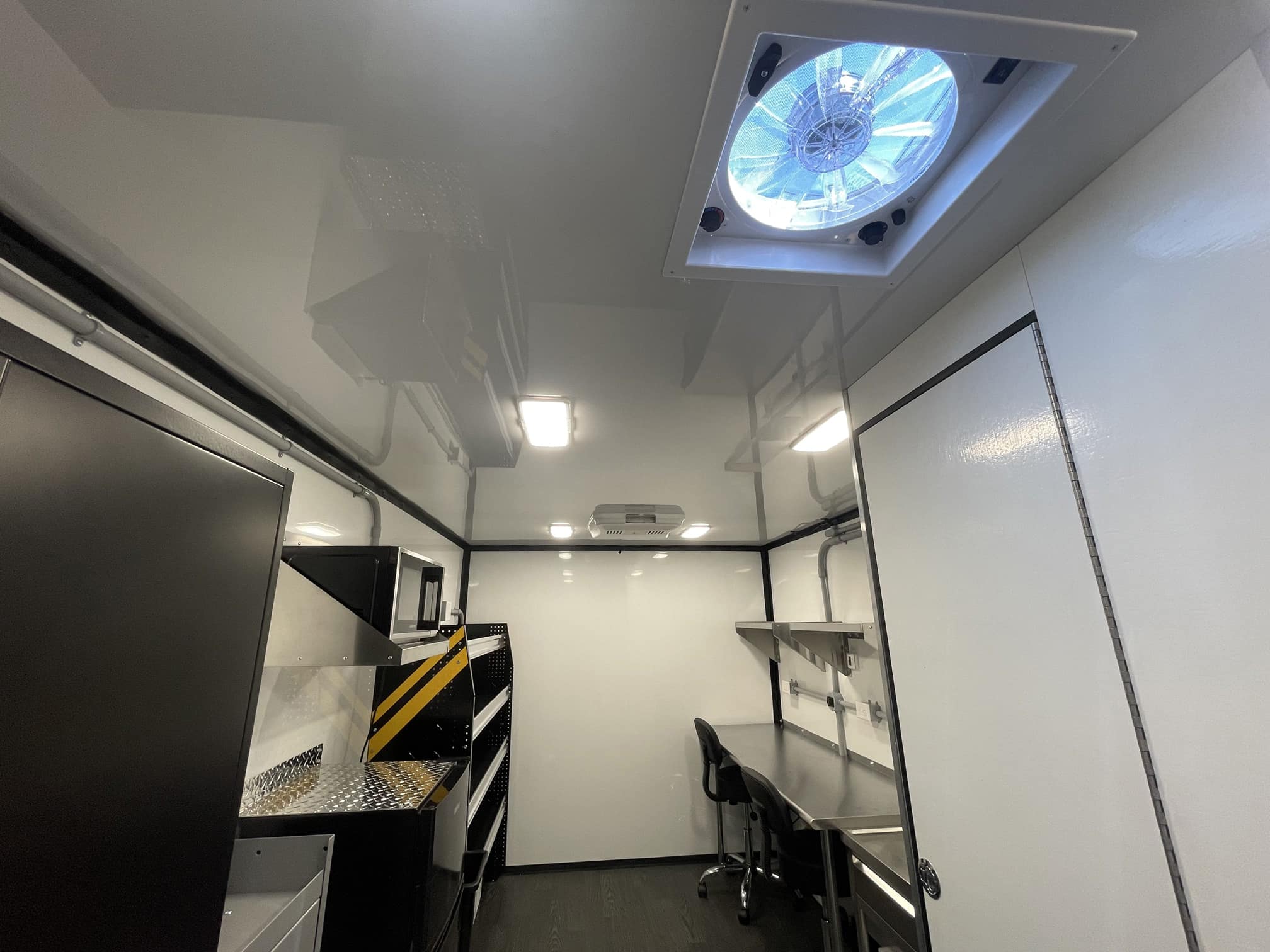 Magnum-Mobile-26ft-Mobile-Contractor-Office-Professional-Series-Interior-Towards-Rear-5