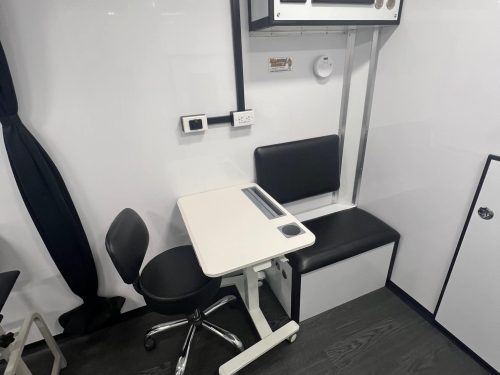 Magnum-Mobile-26ft-Mobile-Treatment-Clinic-Professional-Series-Desk-Bench-Seating-7