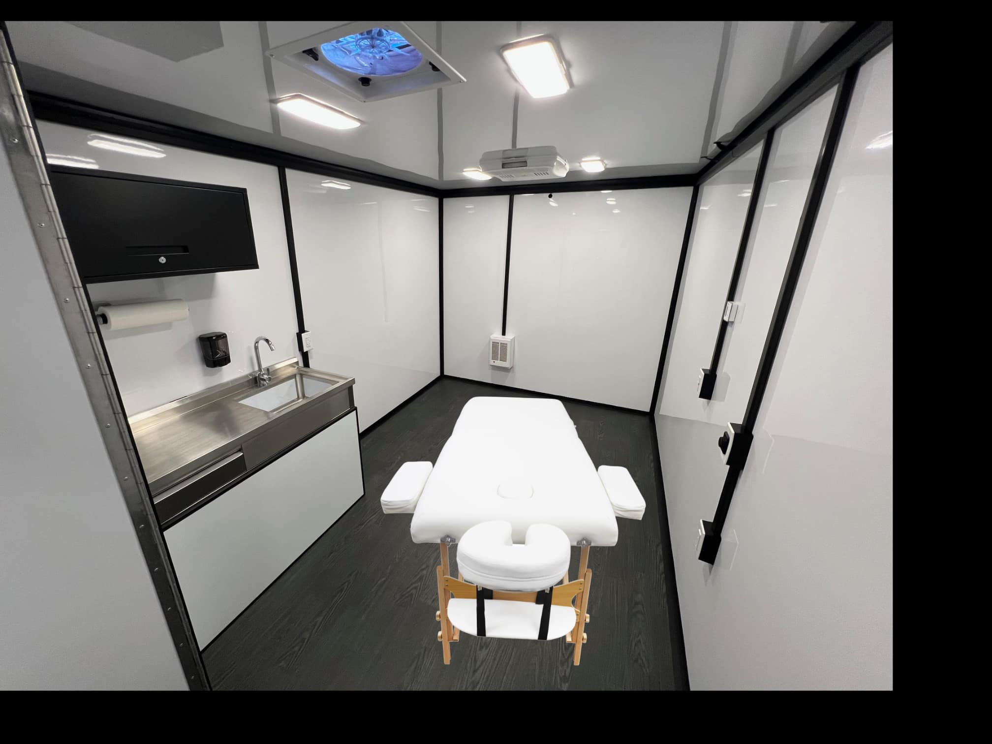 Magnum-Mobile-26ft-Mobile-Treatment-Clinic-Professional-Series-Massage-3